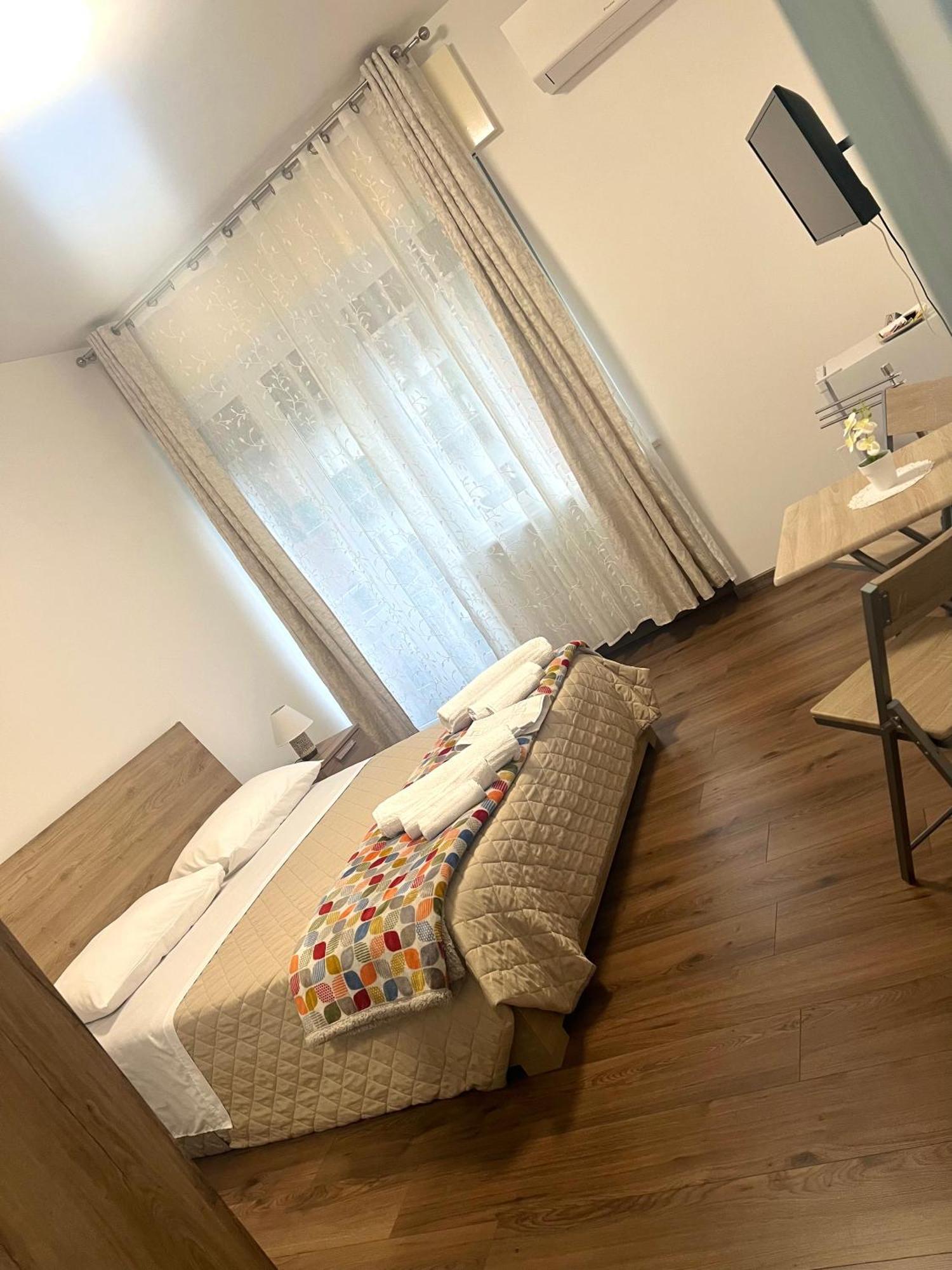 Juliet N - Rental Rooms Verona Ngoại thất bức ảnh